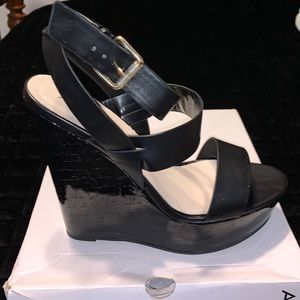 Black Aldo Wedge